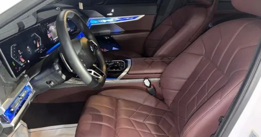 Bmw 7-Series 