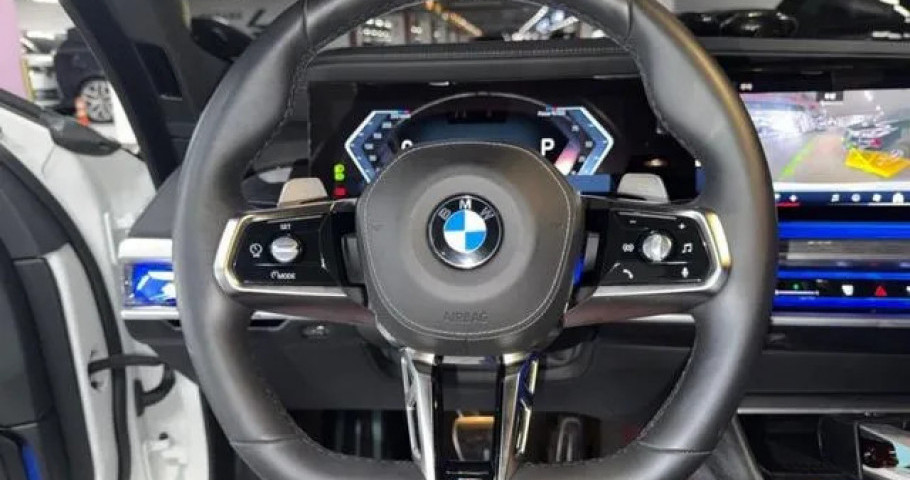 Bmw 7-Series 