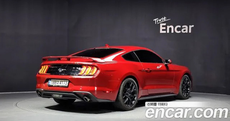Ford Mustang 