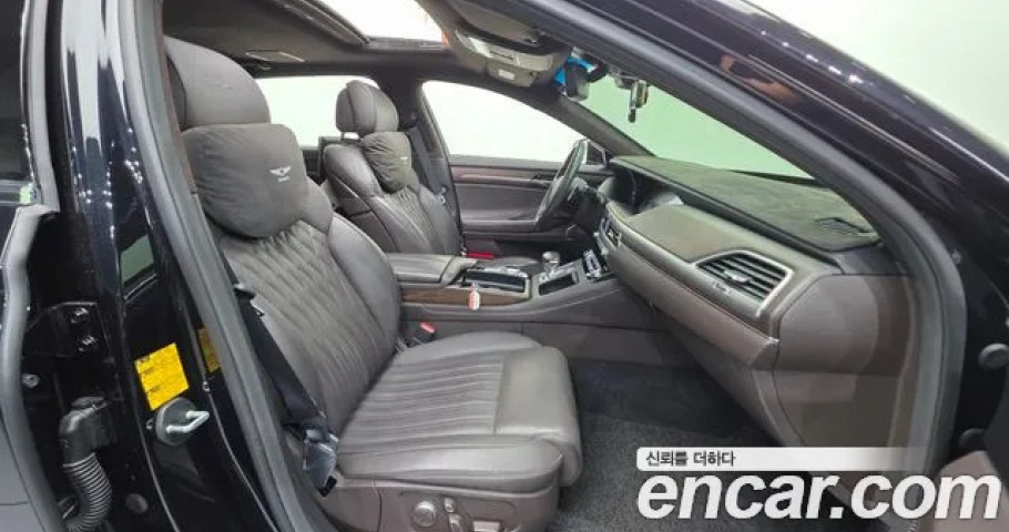 Genesis G90 