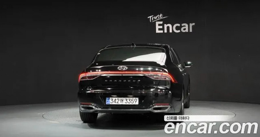Hyundai Grandeur 