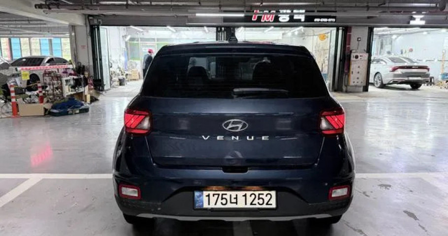 Hyundai Venue 
