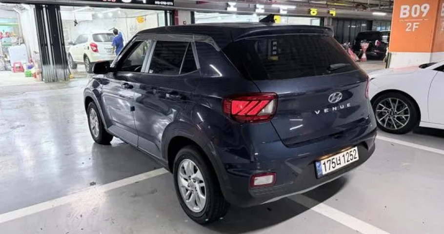 Hyundai Venue 