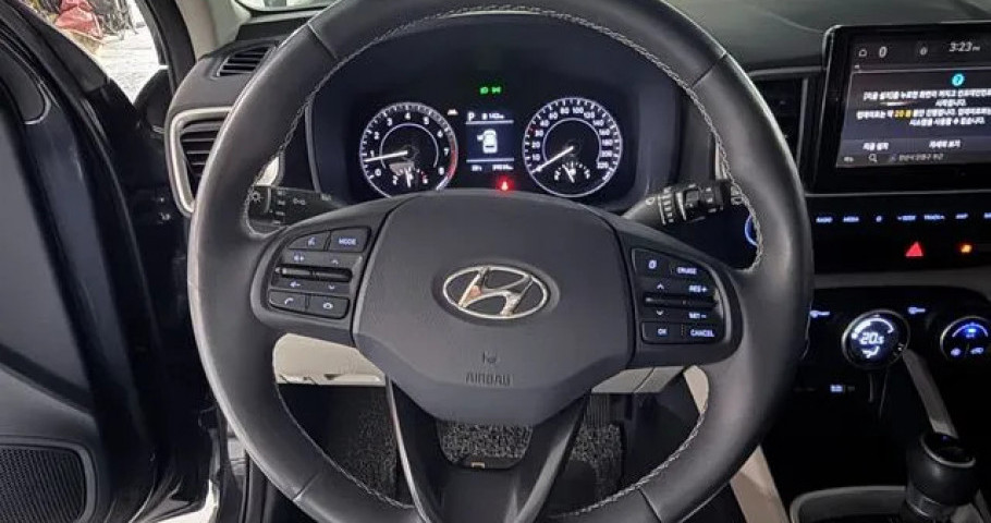 Hyundai Venue 