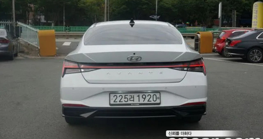 Hyundai Avante (Elantra) 