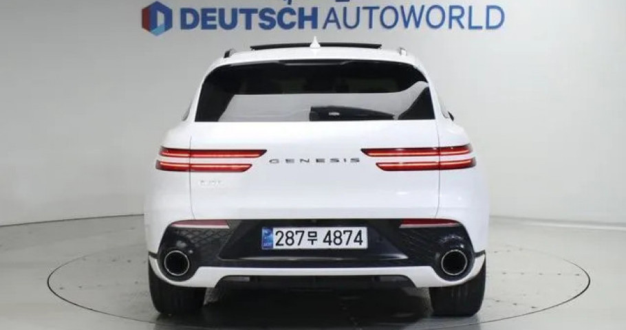 Genesis Gv70 
