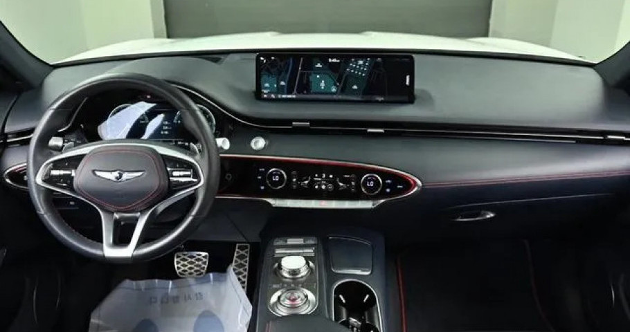 Genesis Gv70 