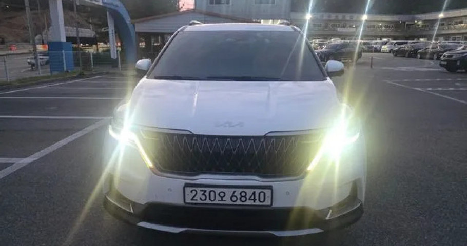 Kia Carnival 