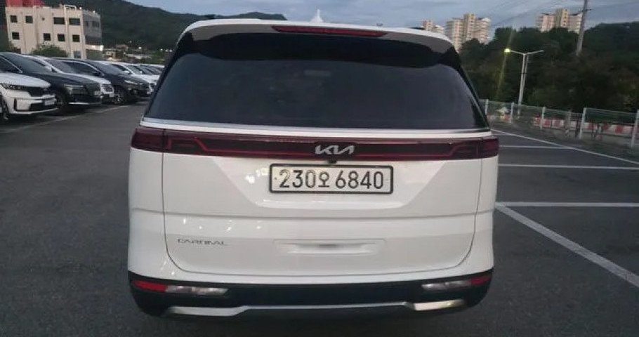 Kia Carnival 