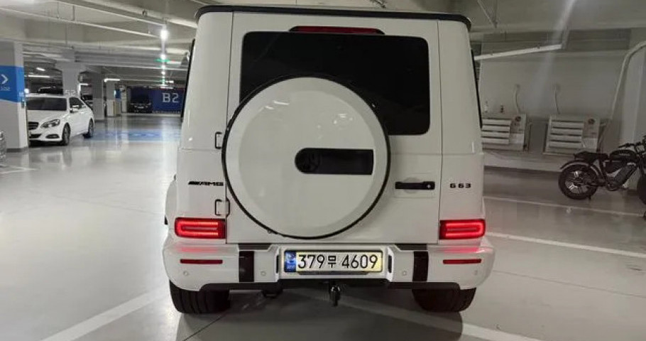 Mercedes-Benz G-Class 