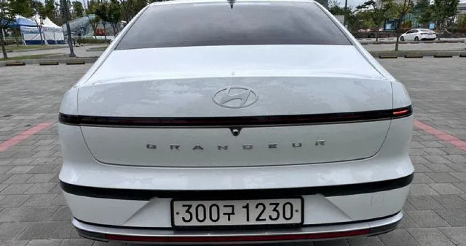 Hyundai Grandeur 