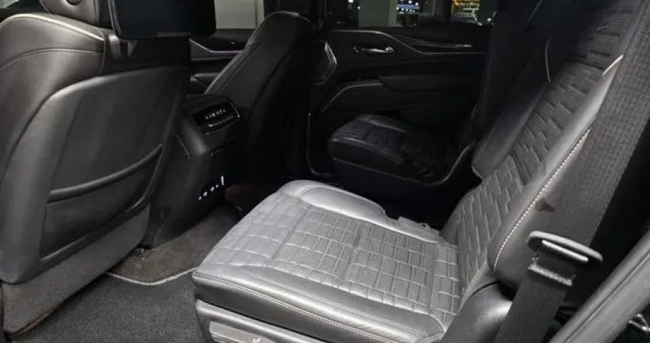 Cadillac Escalade 