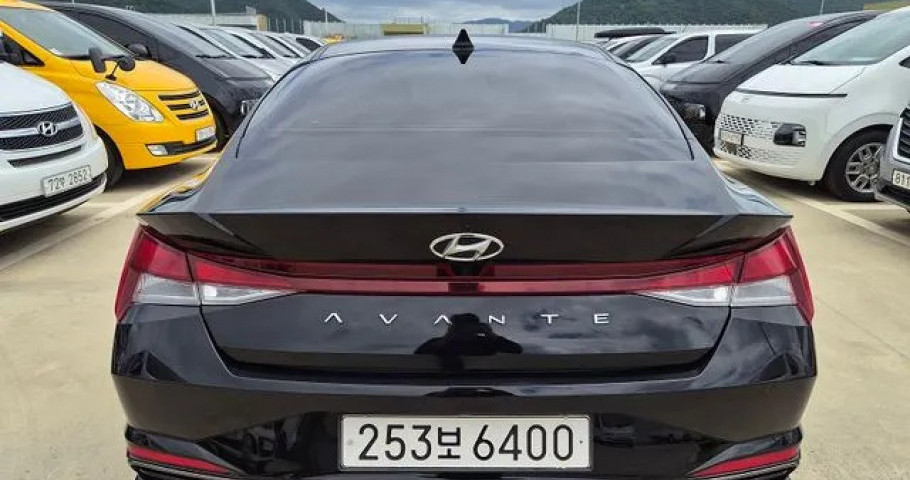 Hyundai Avante (Elantra) 