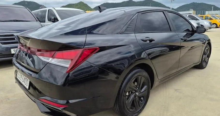 Hyundai Avante (Elantra) 