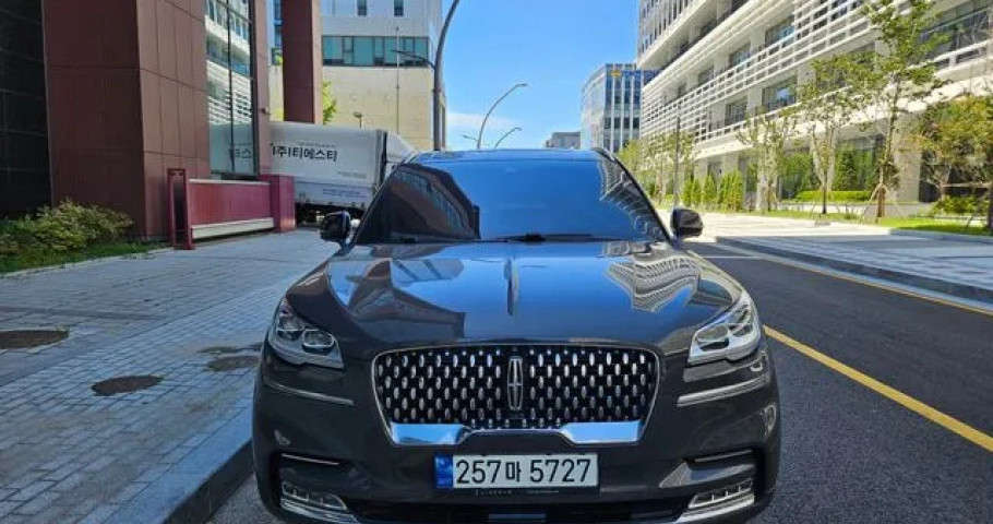 Lincoln Aviator 