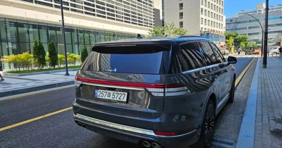 Lincoln Aviator 