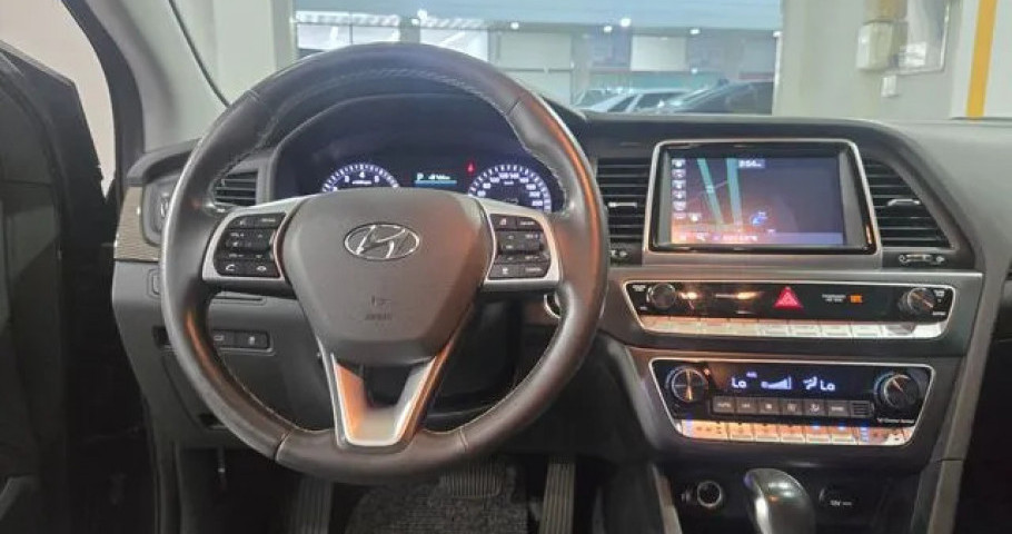 Hyundai Sonata 