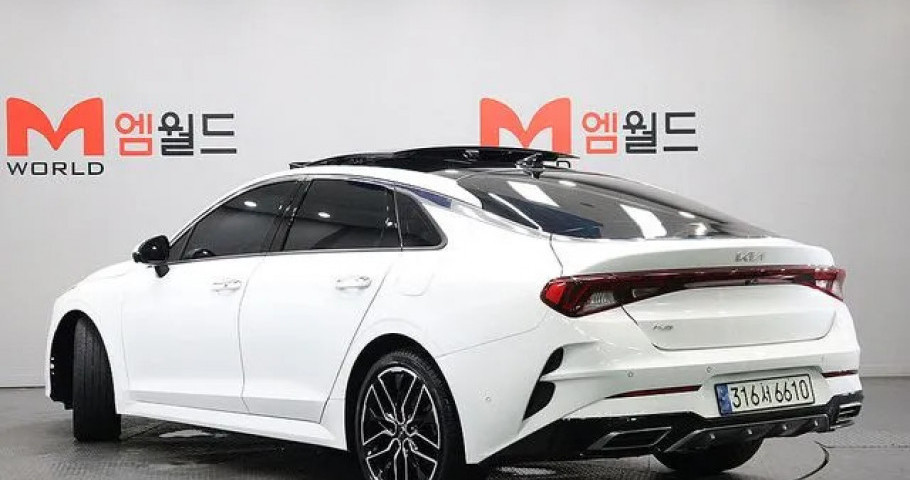 Kia K5 