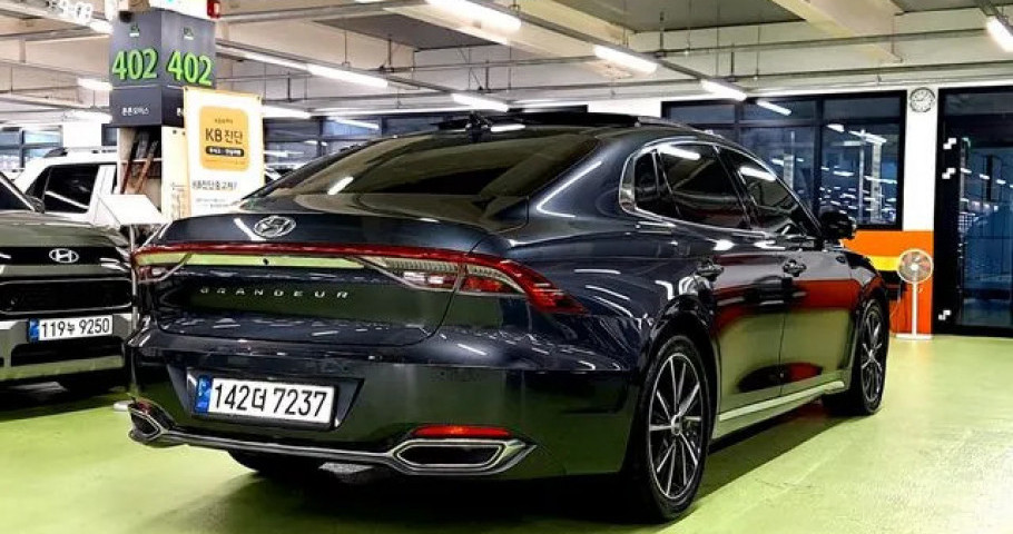Hyundai Grandeur 