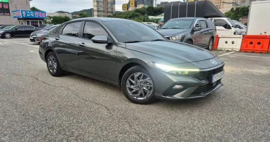 Hyundai Avante (Elantra) 
