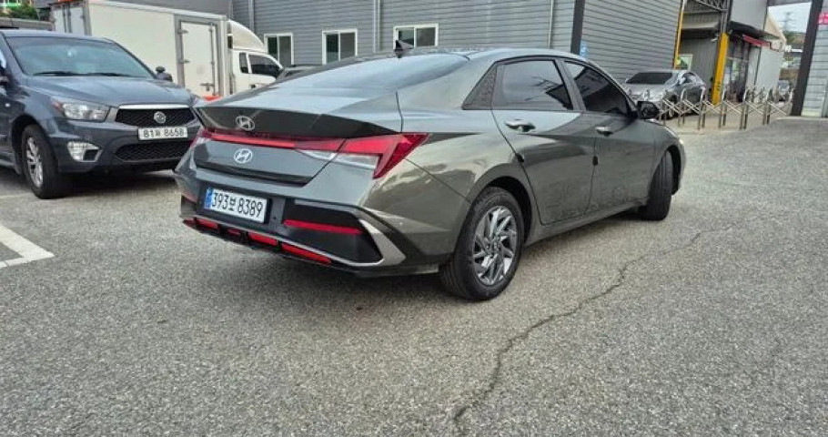 Hyundai Avante (Elantra) 