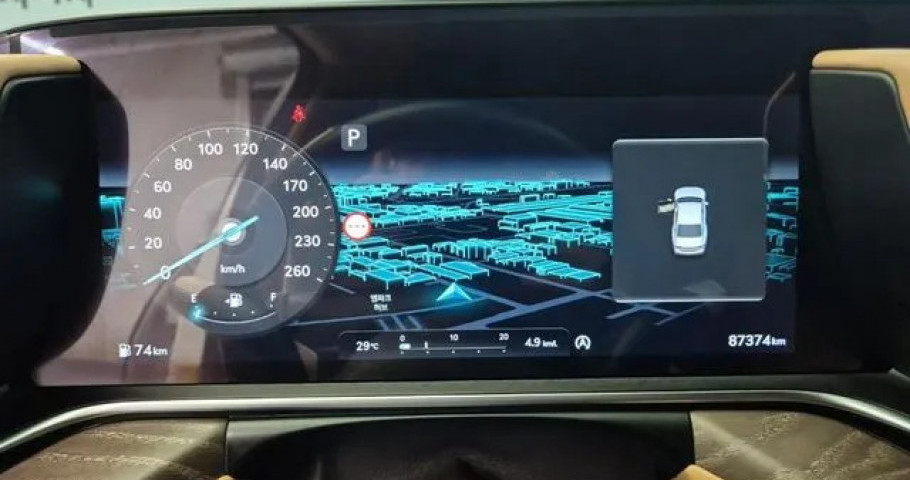 Genesis G90 