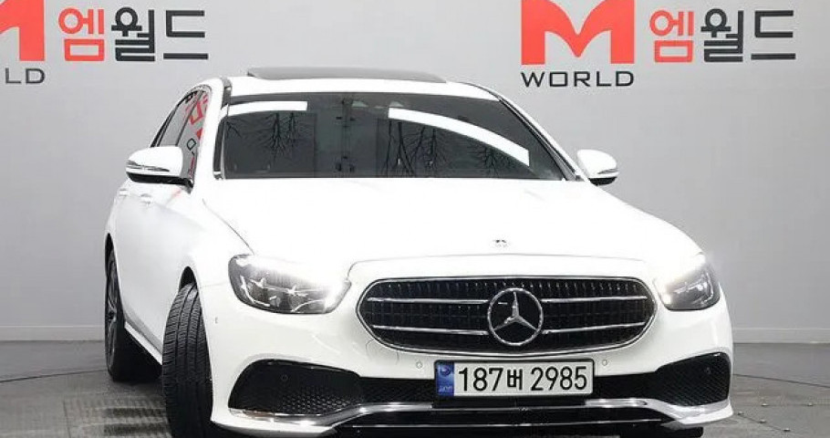 Mercedes-Benz E-Class 