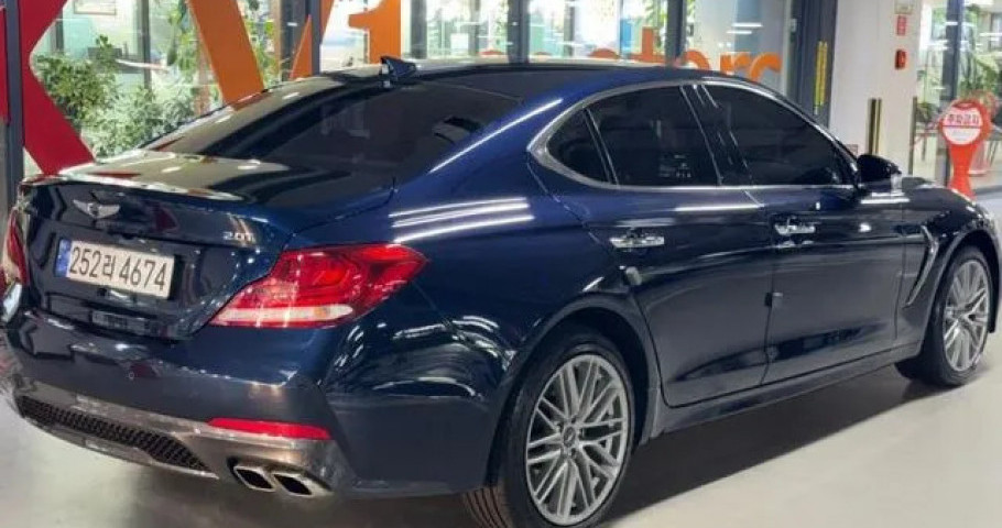 Genesis G70 