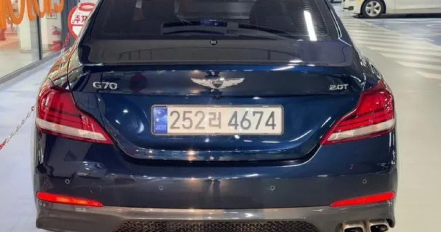 Genesis G70 