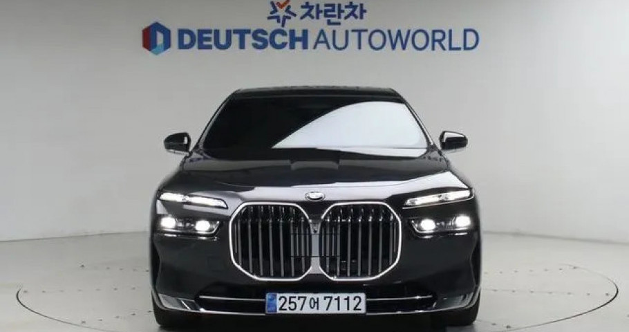 Bmw 7-Series 