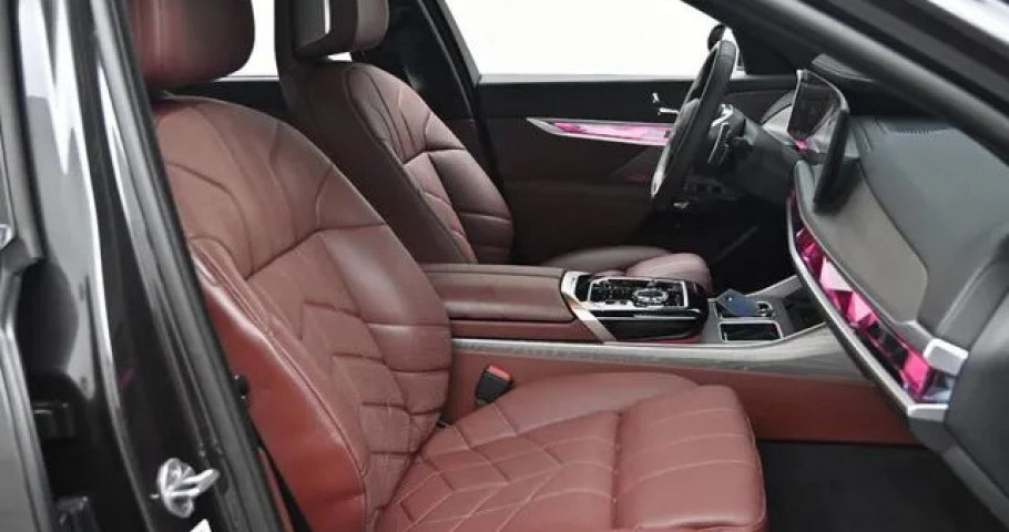 Bmw 7-Series 