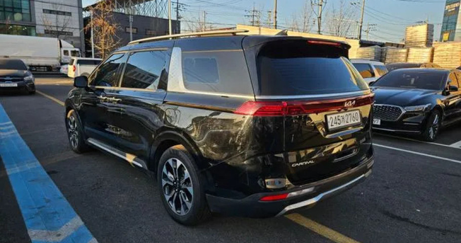 Kia Carnival 