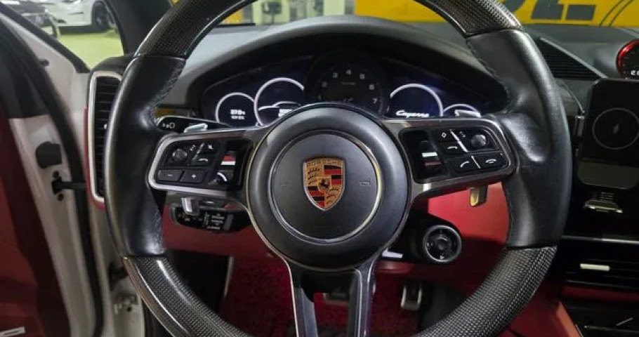 Porsche Cayenne 