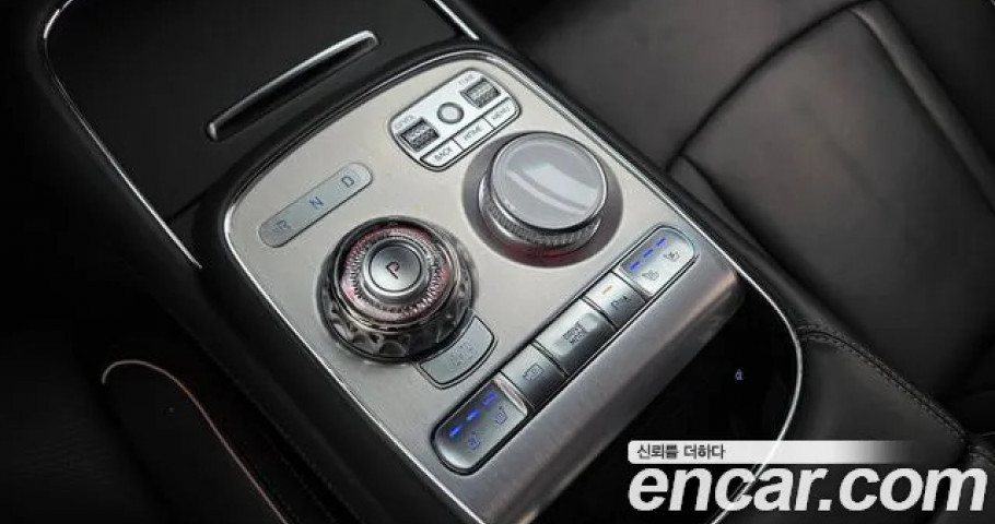 Genesis G90 