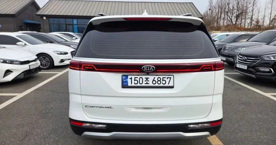 Kia Carnival 