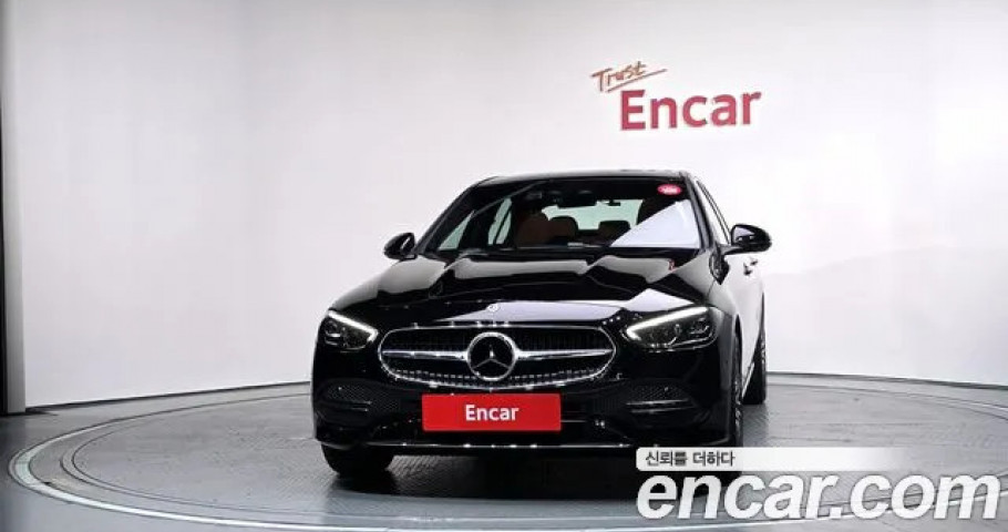 Mercedes-Benz C-Class 