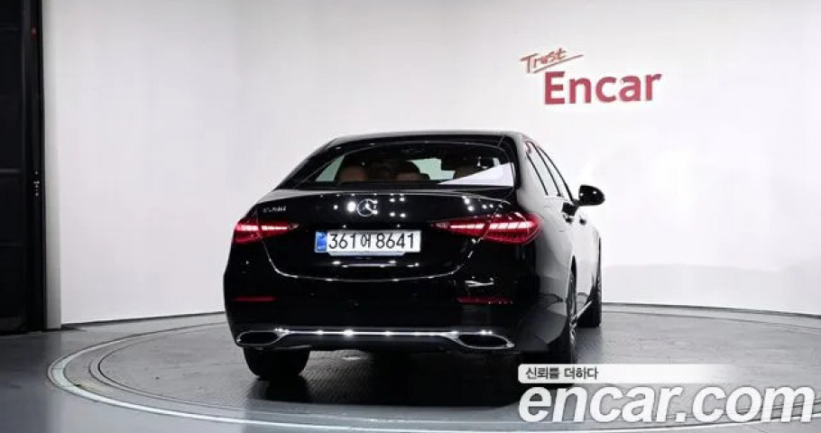 Mercedes-Benz C-Class 