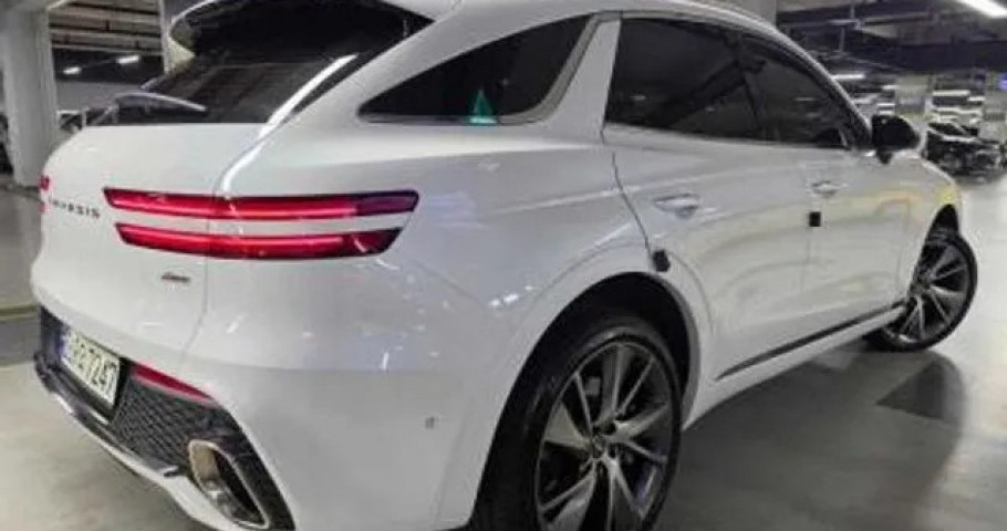 Genesis Gv70 