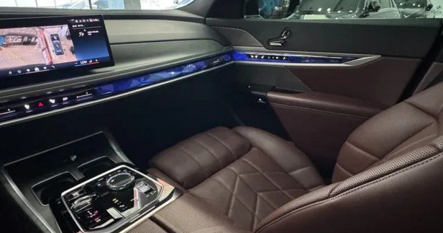 Bmw 7-Series 