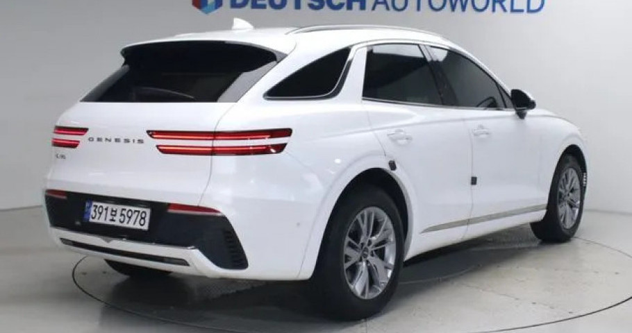 Genesis Gv70 
