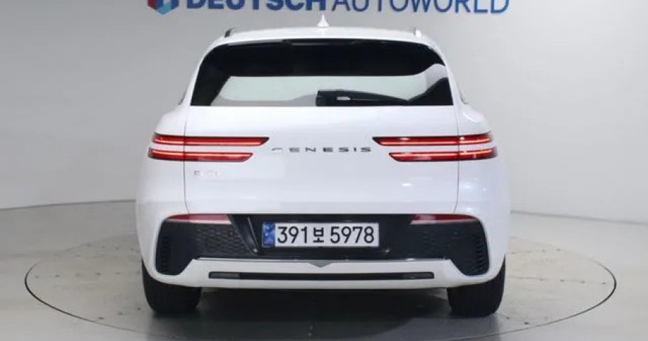 Genesis Gv70 