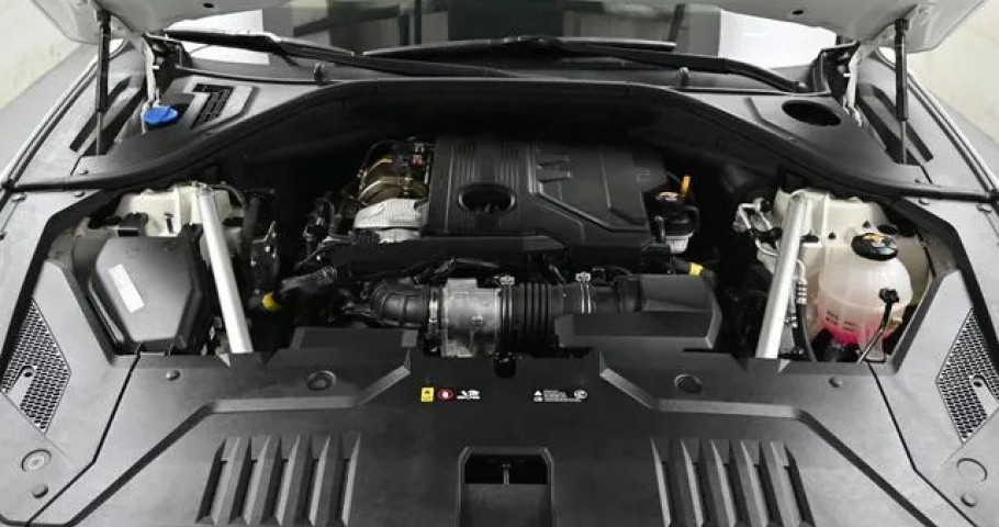 Genesis Gv70 
