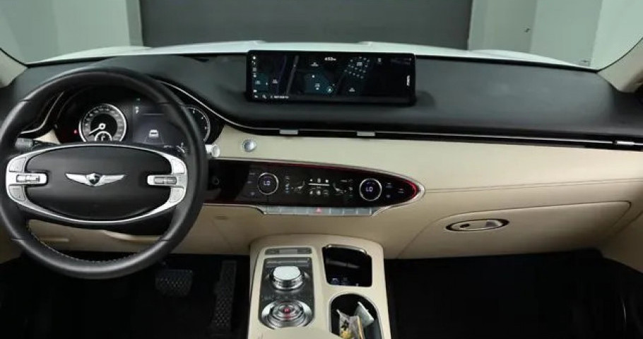 Genesis Gv70 
