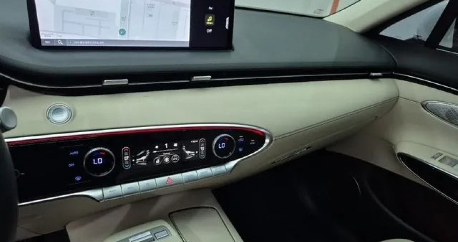 Genesis Gv70 