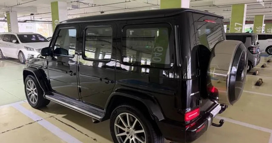 Mercedes-Benz G-Class 