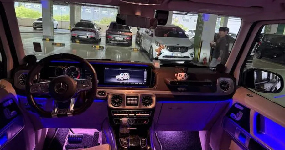 Mercedes-Benz G-Class 