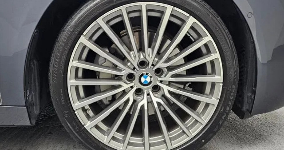 Bmw 7-Series 