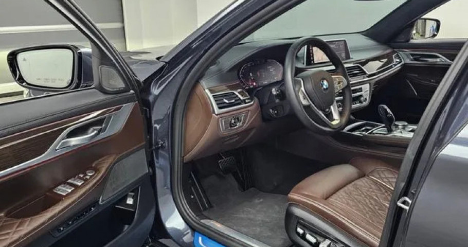 Bmw 7-Series 