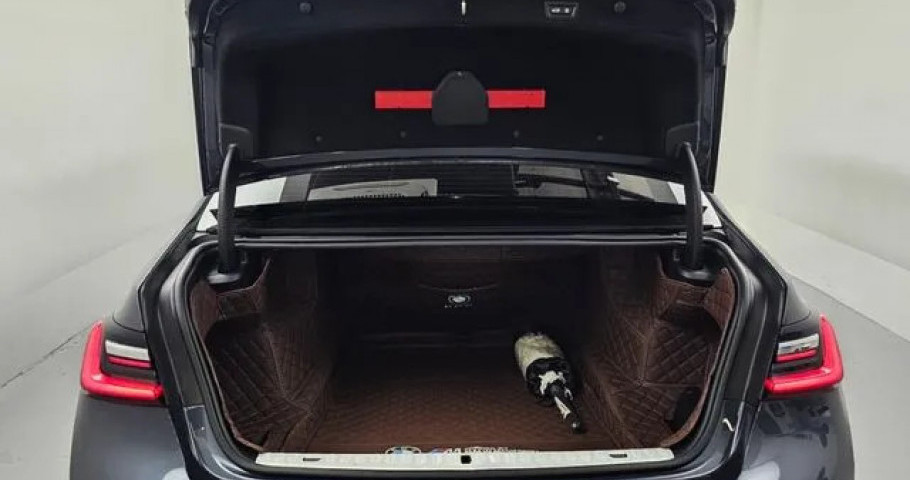 Bmw 7-Series 