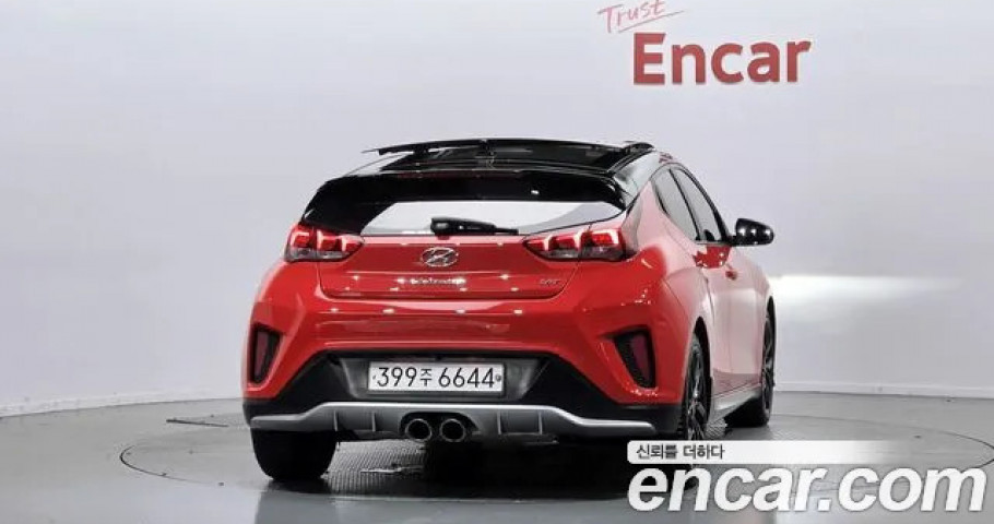 Hyundai Veloster 